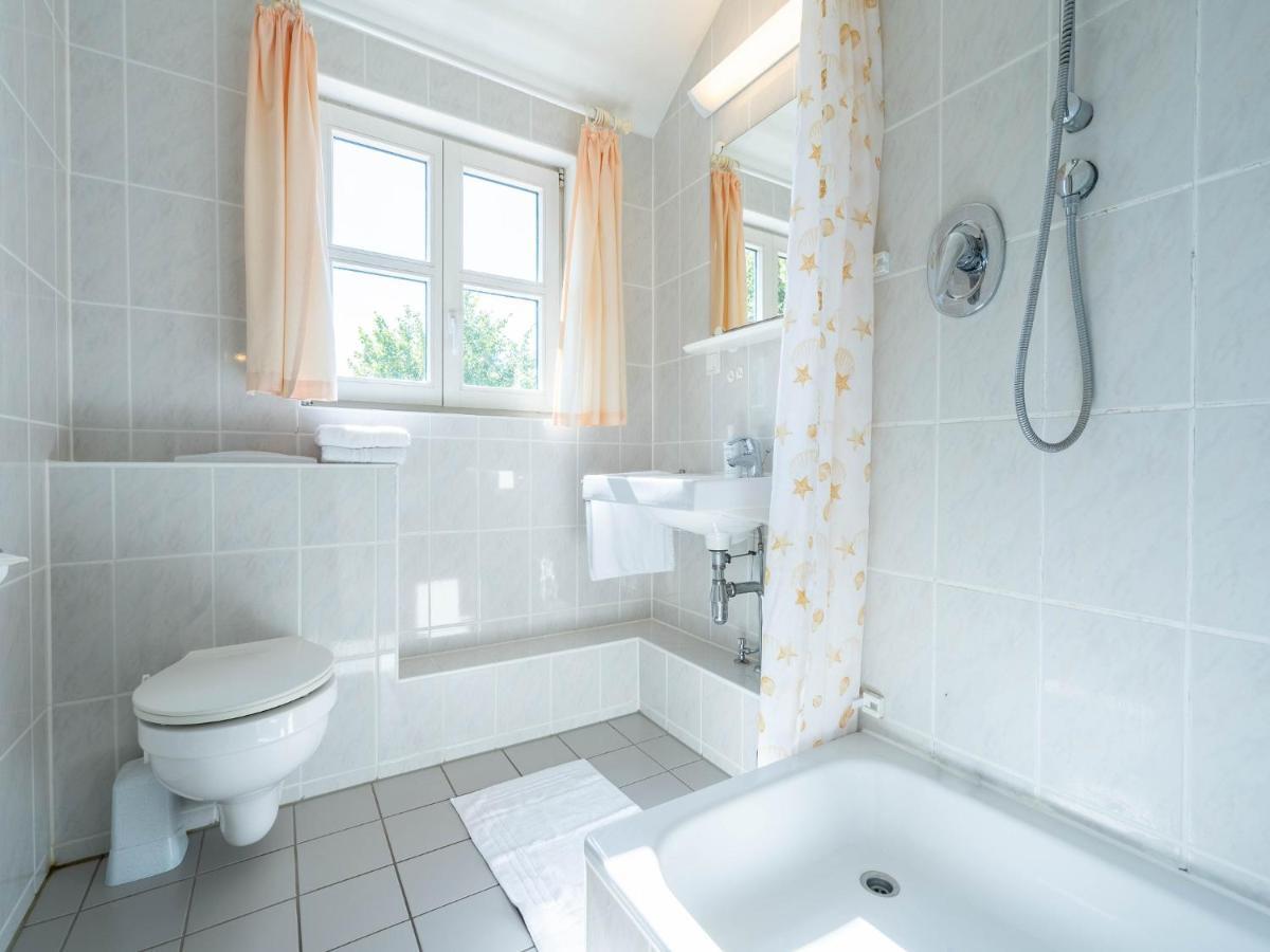 Feriendorf Rugana - Budget Appartement Mit 1 Schlafzimmer A39 Dranske Ngoại thất bức ảnh